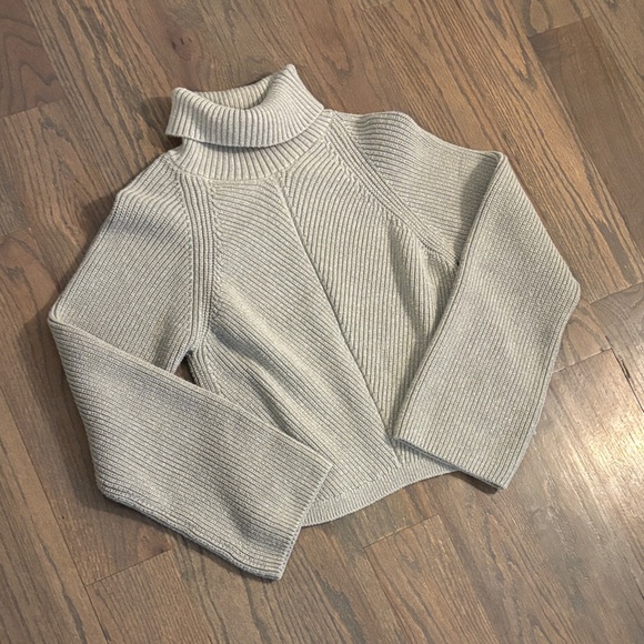 Anthropologie Maeve Cozy Turtleneck Sweater - Size Medium, Excellent Condition - Picture 5 of 9